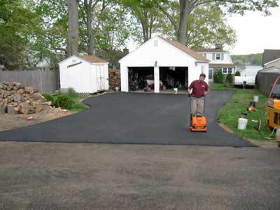 Coventry Lake driveway paving