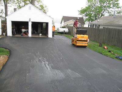 Coventry Lake driveway paving